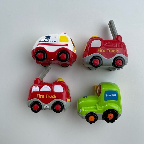 Vetch set of four vehicles With Lights and Sounds - Picture 3 of 14